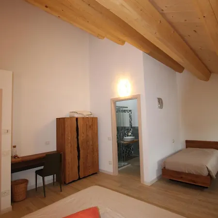 Al Vecchio Baito Guest house *